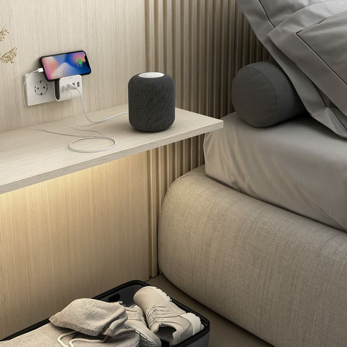 Wall Charger Simon-3
